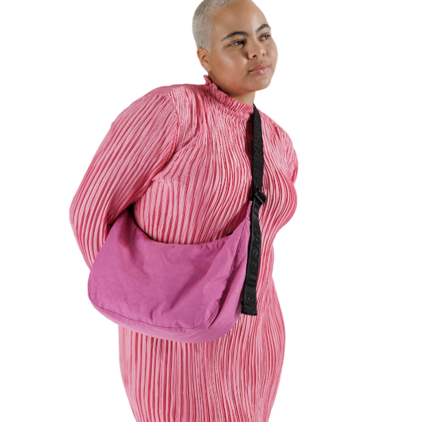 Baggu Medium Nylon Crescent Bag - Extra Pink