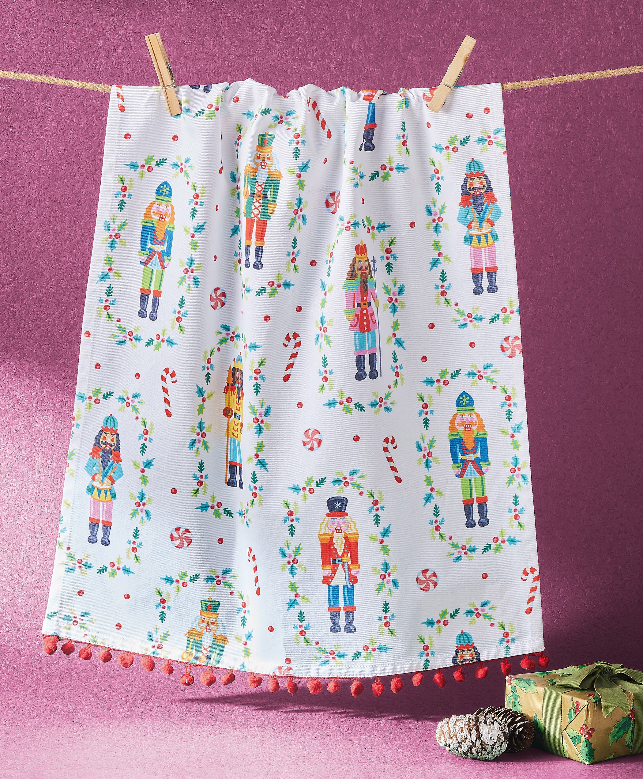 Peking Handicraft Nutcrackers with Pom Poms Kitchen Towel