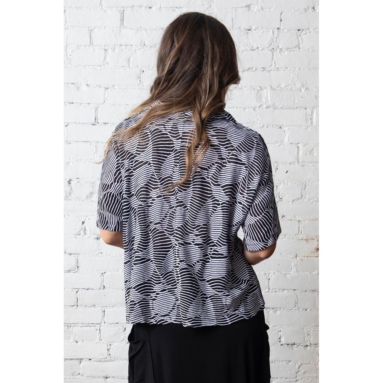Olivia by Habitat Ivy League Print 1/2 Sleeve Pull-Over (BLK)