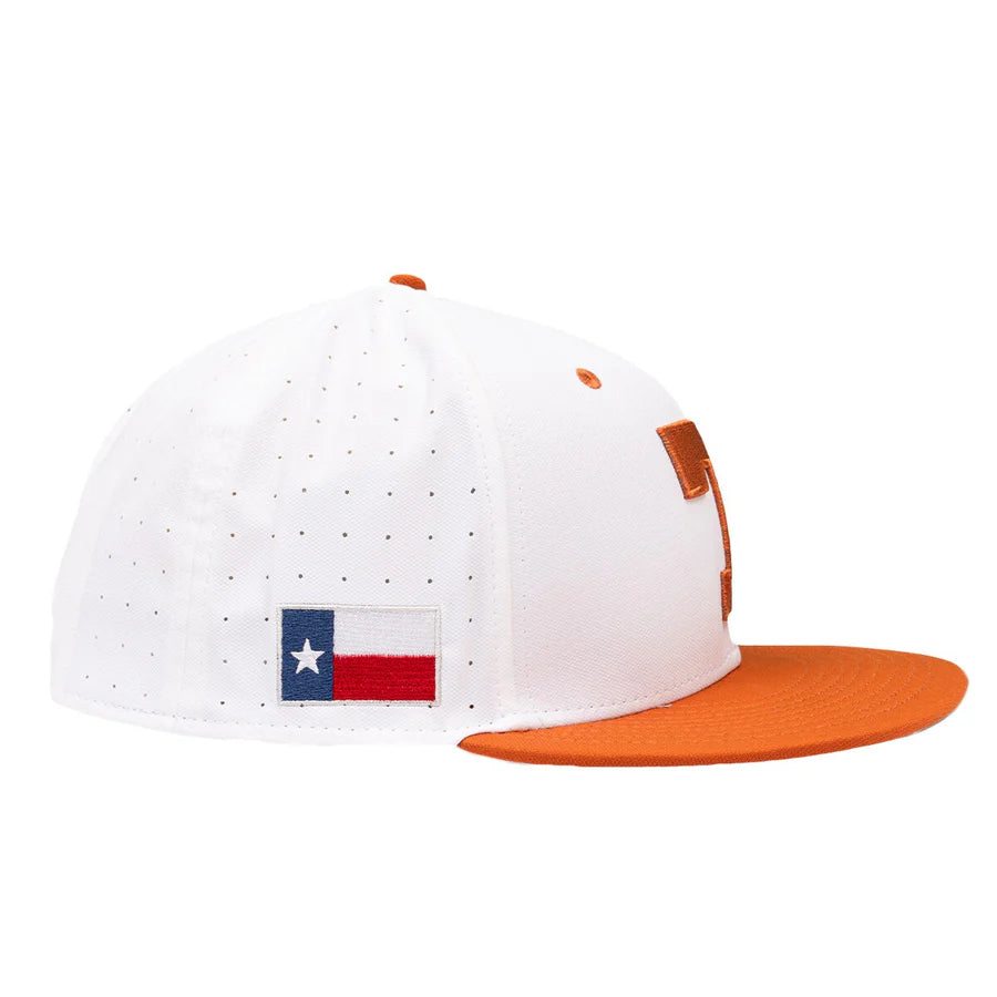 Nike Texas Longhorn True Fitted-On Field Baseball Cap (White)(NC-14-81F-TXE-J26)