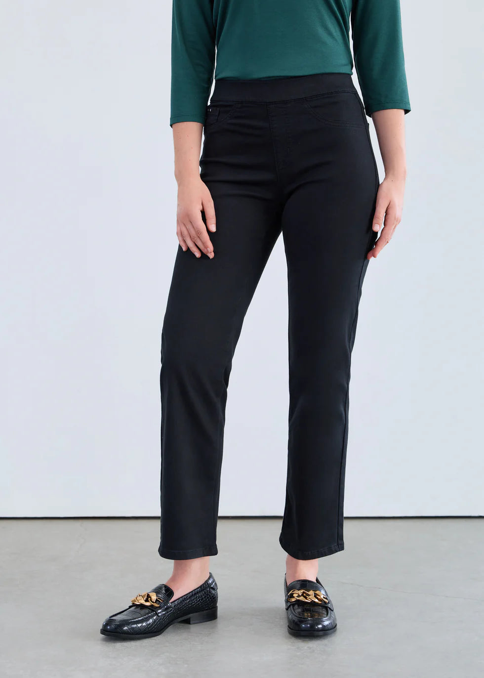 FDJ French Dressing Pull-on Straight Ankle Jeans (2531511)(Black)