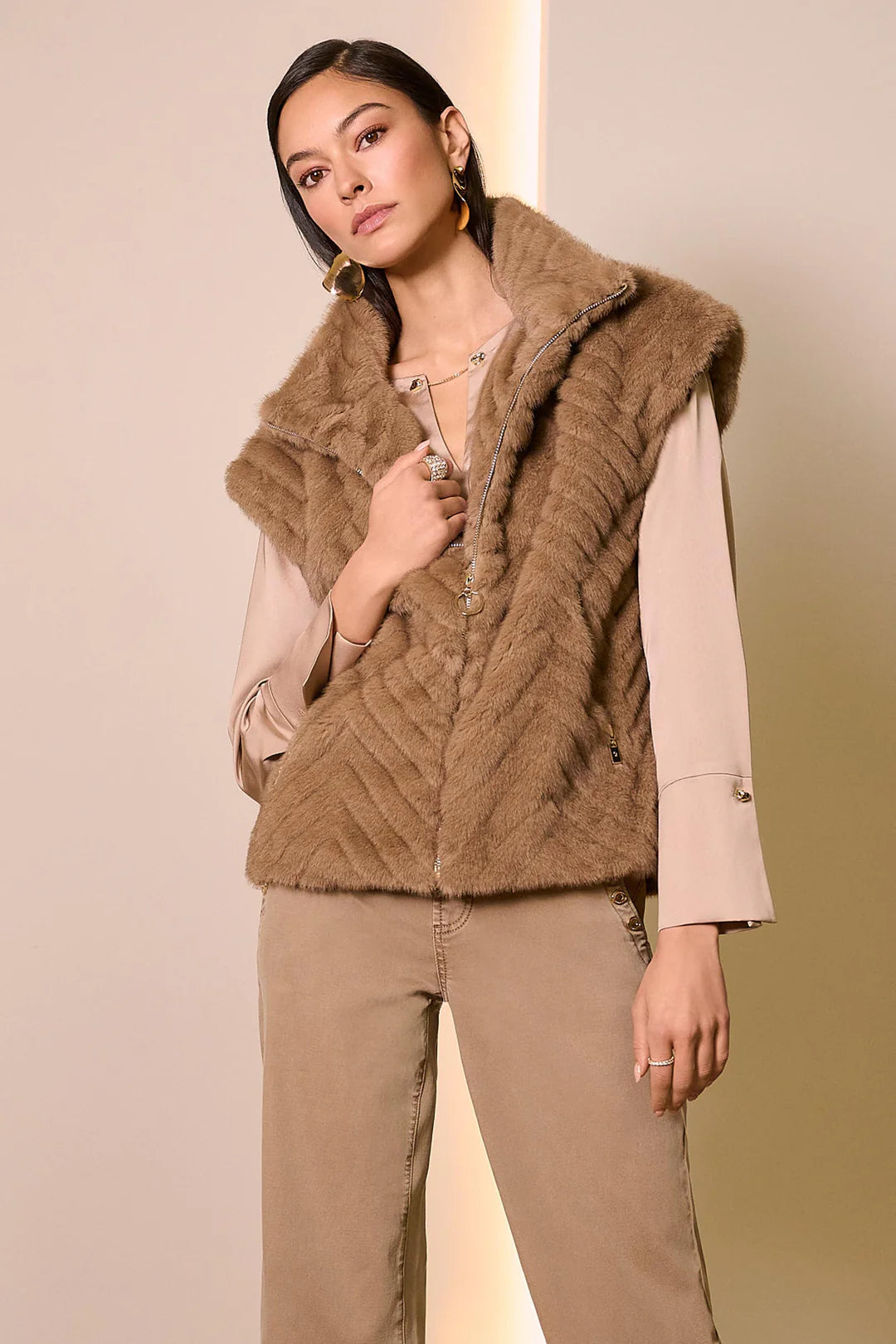 Joseph Zip Front Faux Fur vest (254906)(Mink) Size Large