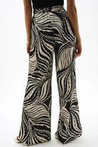 Joseph Ribkoff Bubble Satin Abstract Print Pant  (262257)(Moonstone Black)