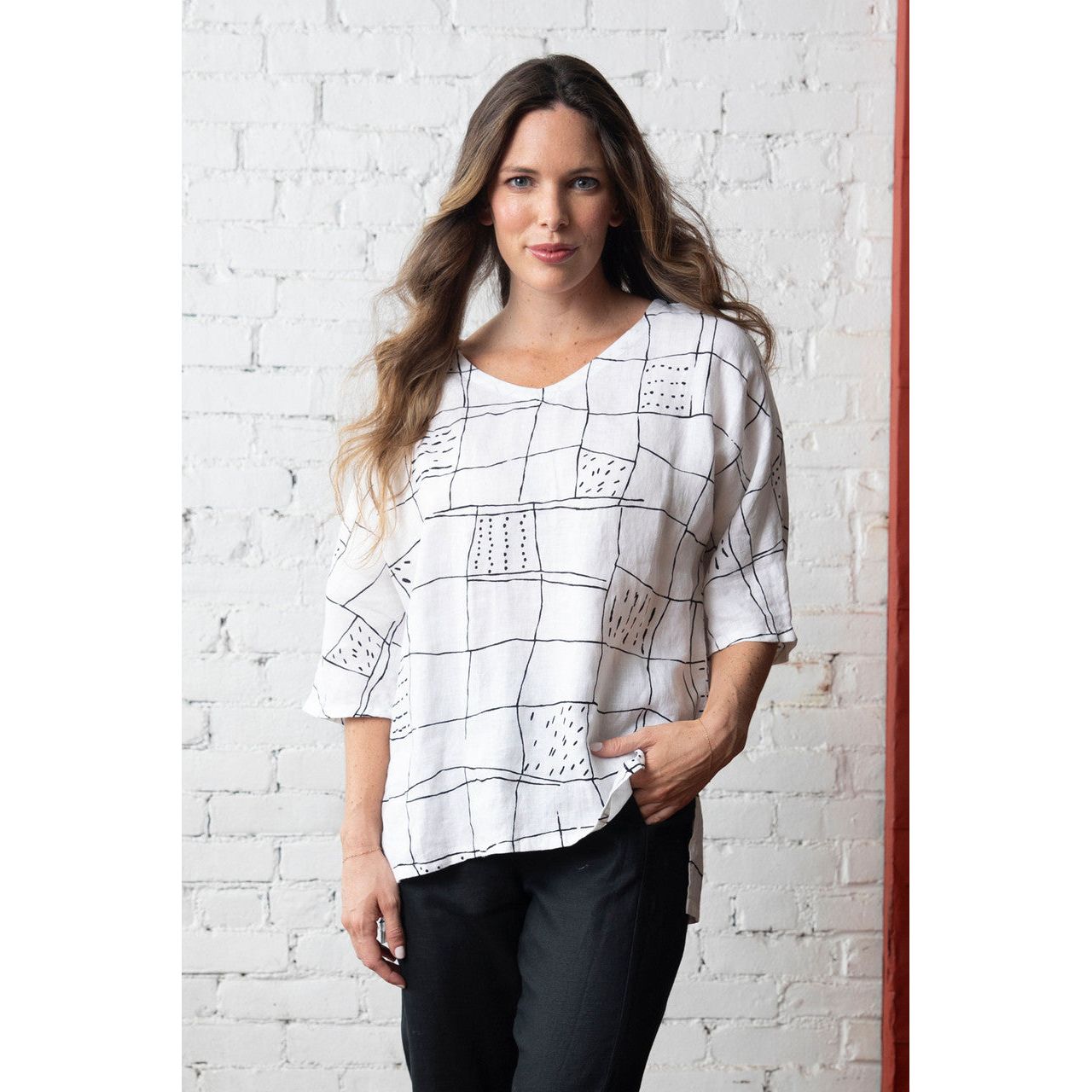 Olivia by Habitat Linen Grid Print Dolman Top (WHT)