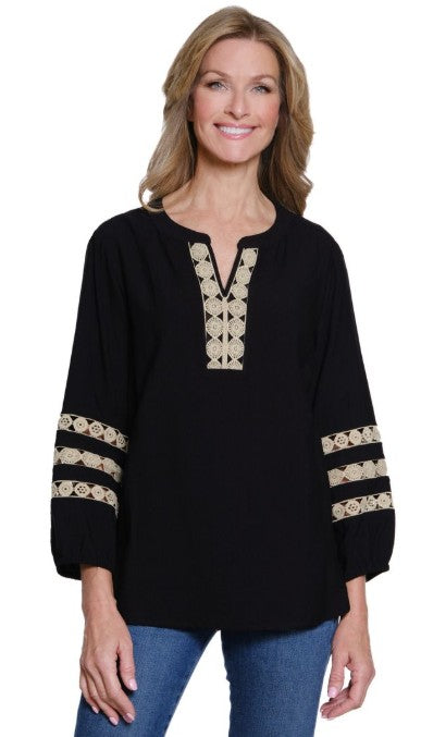 Multiples Lace Trim Notch V-Neck Top (BLK/TAN) (M35305T)