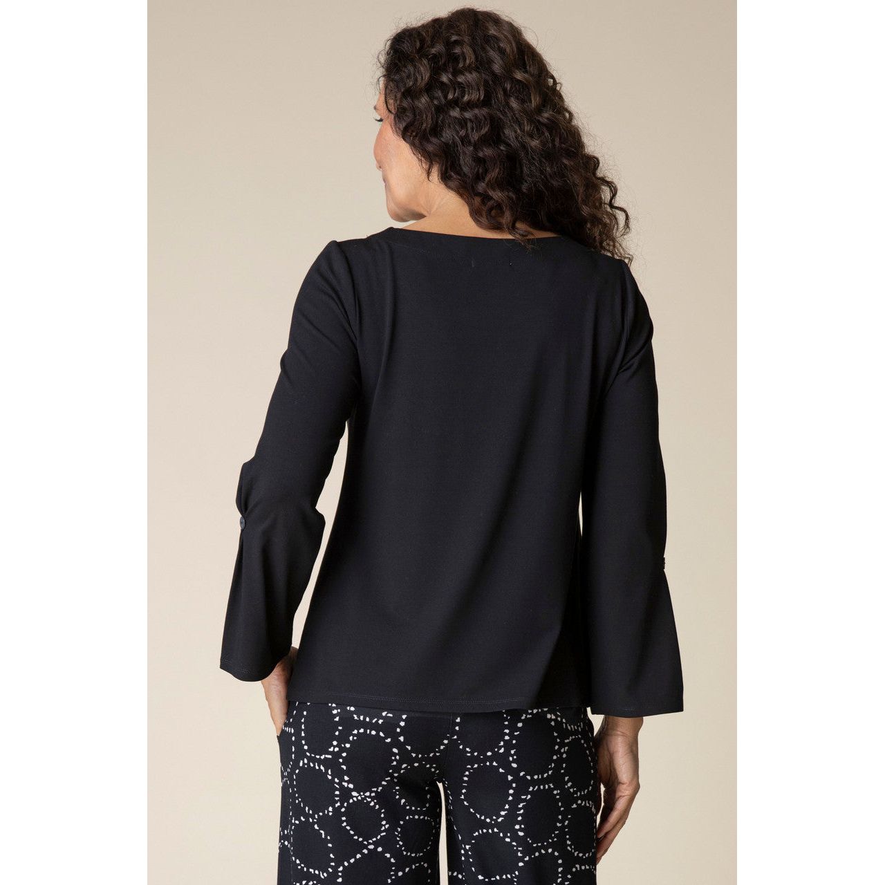 Habitat Black Core Travel Everybody Top