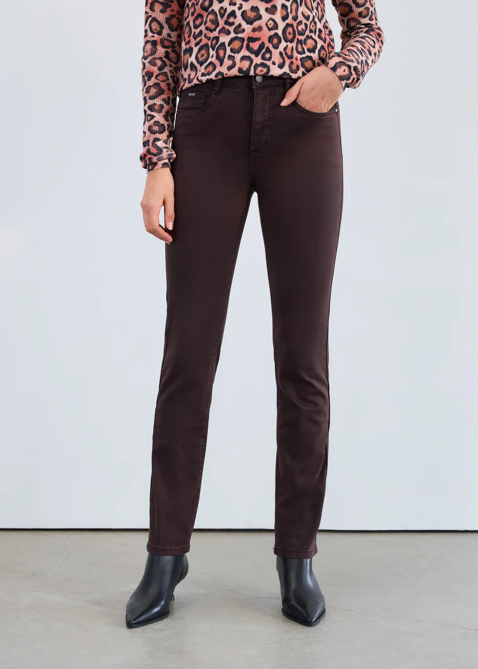 FDJ French Dressing Suzanne Petite Straight Leg Jeans(8864511)(Rich Brown)