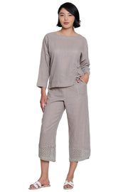 Ali Miles Woven Elastic Waist Pull On Crop Pant (A36715PM) (Latte)