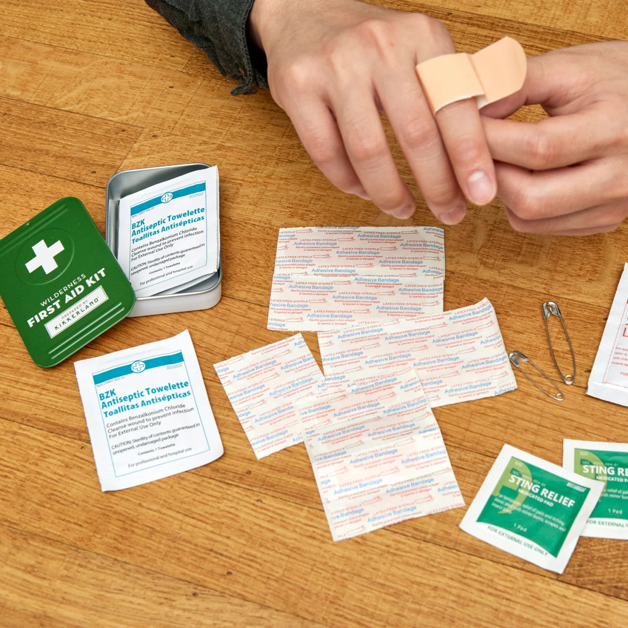 Kikkerland Wilderness First Aid Kit