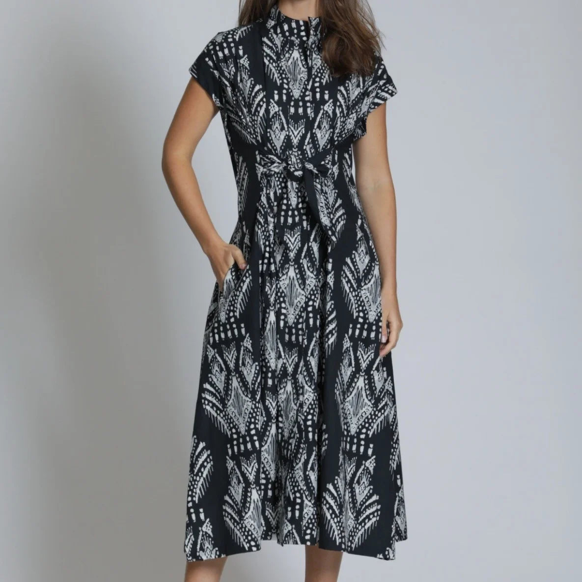 APNY Tie Front Sleeveless Batik print  Long Dress (T105P/C-481DCT)(Black Natural
