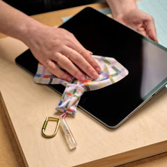 Kikkerland On-the-Go Lens and Screen Cleaner Kit (INK33-A)