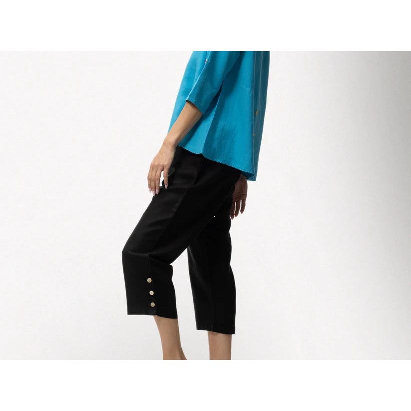 Toofan Linen Side Button Detail Solid Capri (3 Colors)
