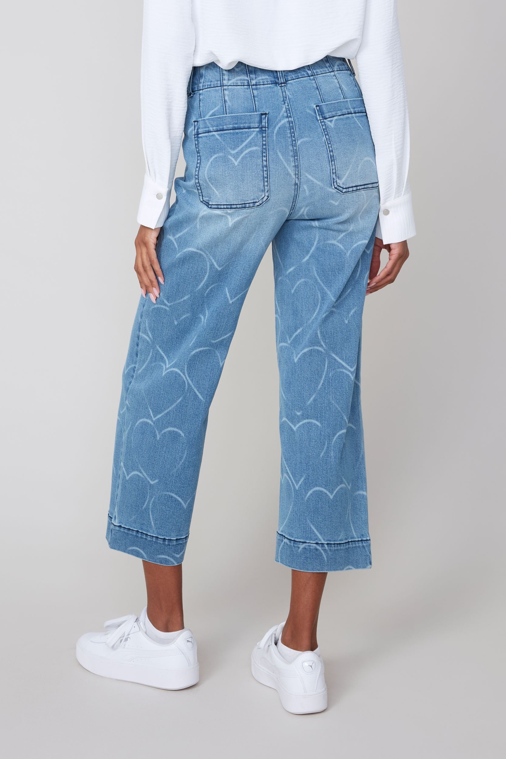 Renuar Patch Pocket Heart Print Wide Leg Crop Jeans (BLUWASH)