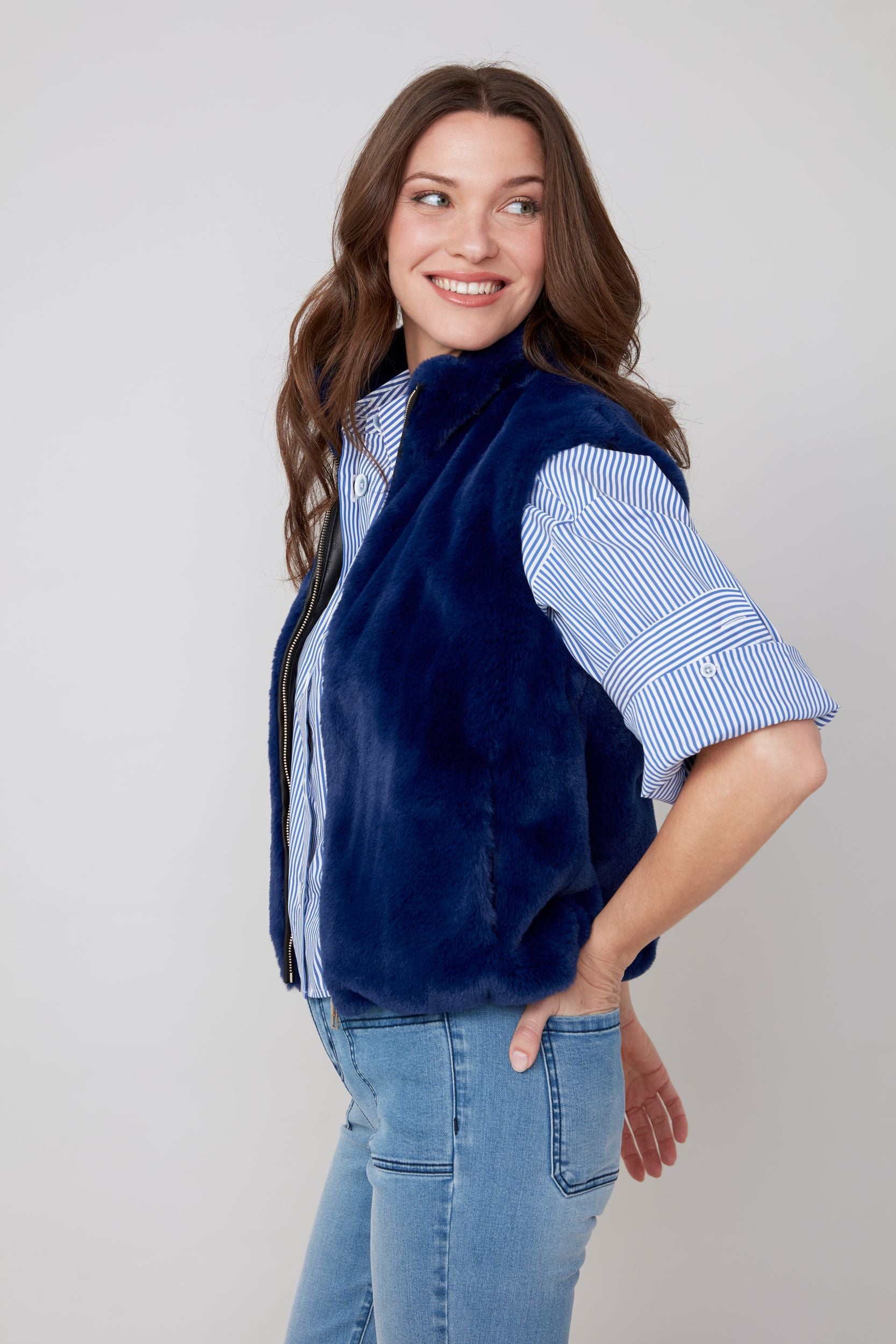 Renuar Vegan Fur Short Oxford Blue Vest( R3879L-E3011) (Oxford Blue)