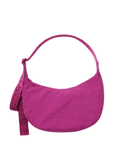 Baggu Medium Nylon Crescent Bag - Deep Fuchsia