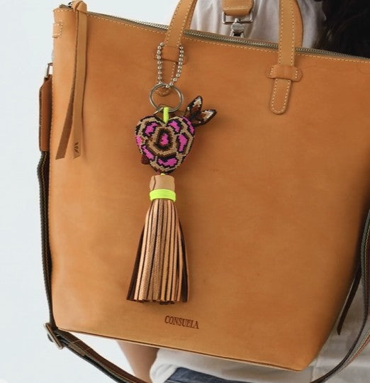 Consuela Brandy Charm (CHRM3902NATUOS)
