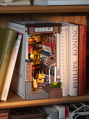 Rolife Sakura Wine Alley DIY Booknook