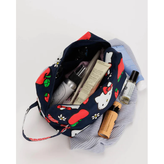Baggu Dopp Kit - Hello Kitty Apple