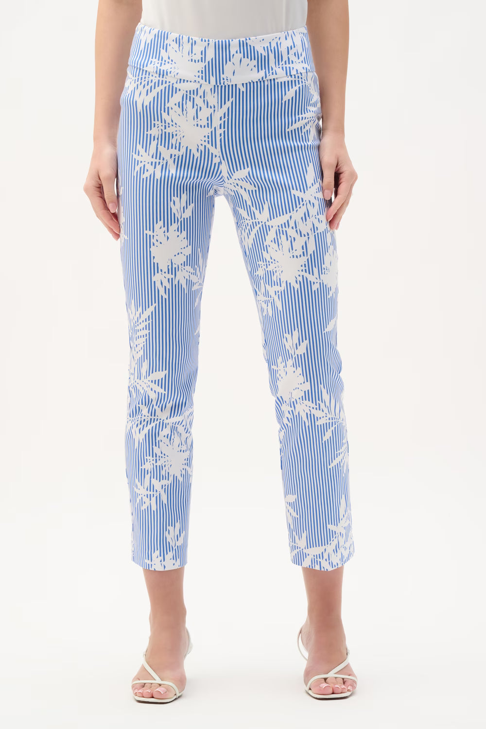 Joseph Ribkoff Crop Pant  (262192) (Vanilla Blue)