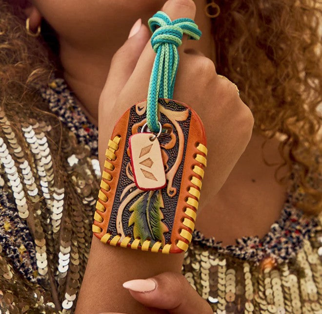 Consuela Sandy Bag Tag