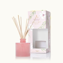 Thymes Magnolia Willow Fragrance Diffuser (4oz)