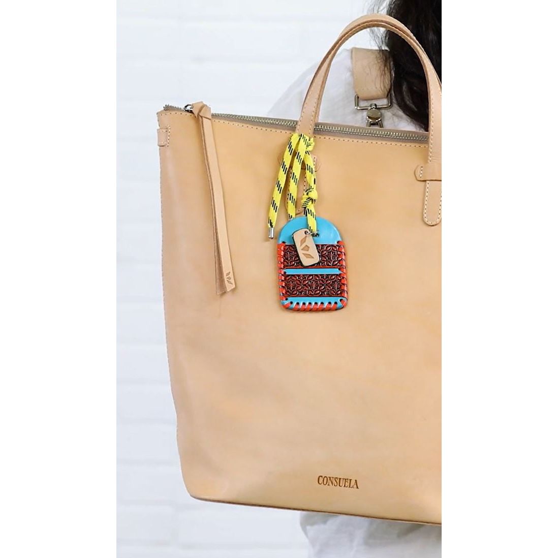 Consuela Yola Bag Tag